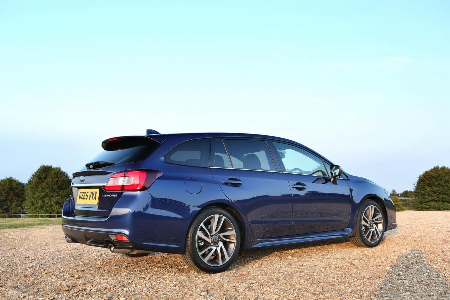  Subaru Levorg 2015 года  (UK) (фото 17 из 31)